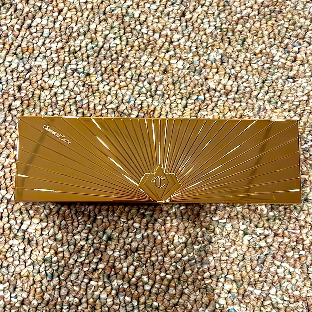 ✨NWOB✨Charlotte Tilbury Pillow Talk Pallet